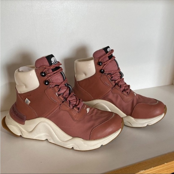 Sorel Shoes - Sorel Conquest Luxe hiking boot